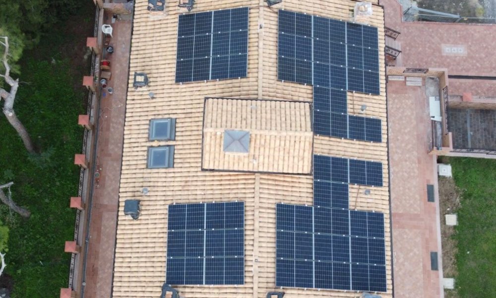 realizzazione di due impianti fotovoltaici monofase